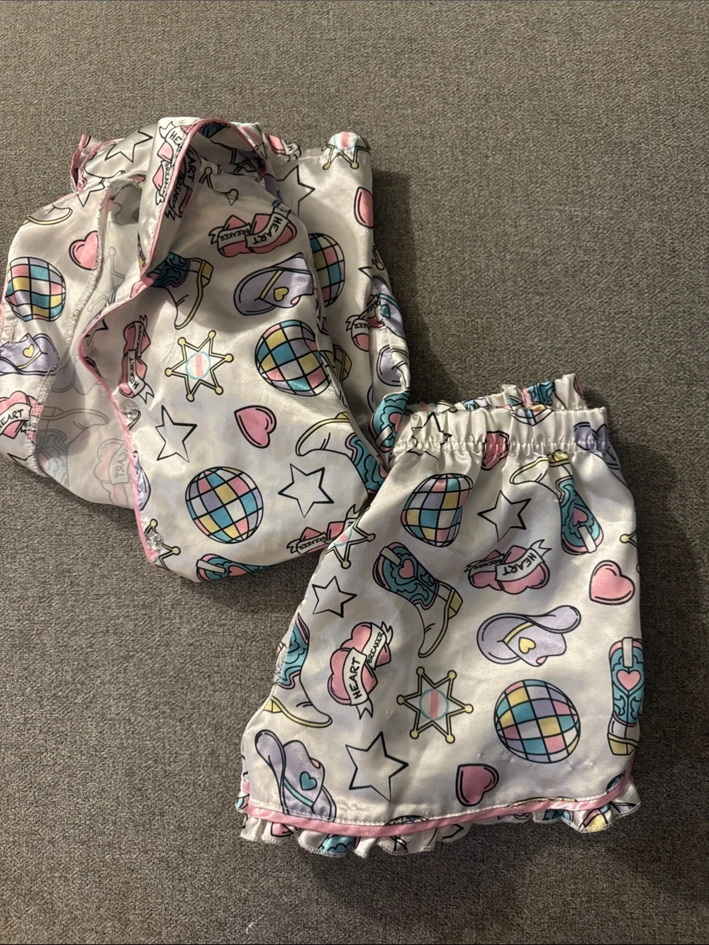 5/$15- Pajamas size 8